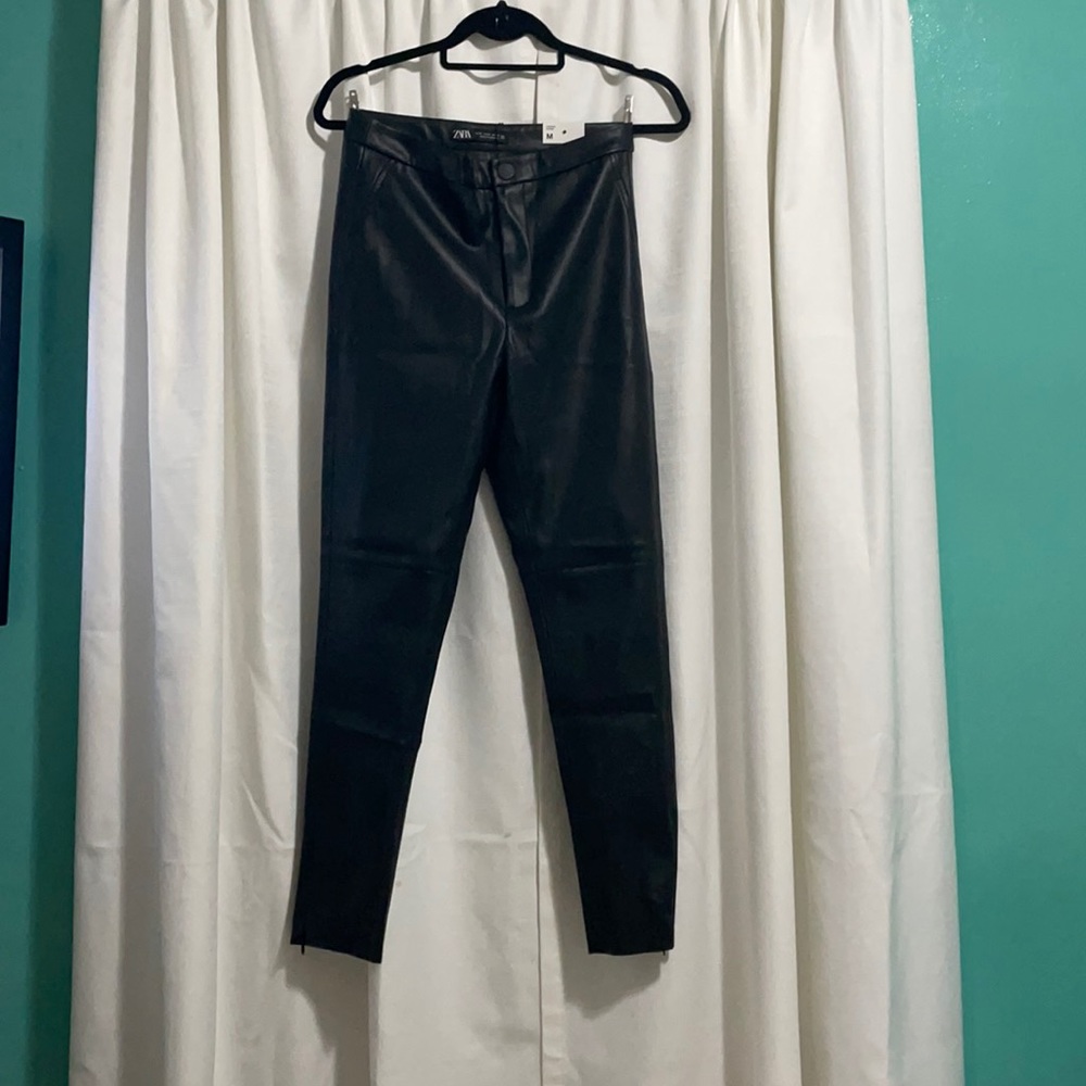 NWT. Zara Leather Legging Hi-Rise